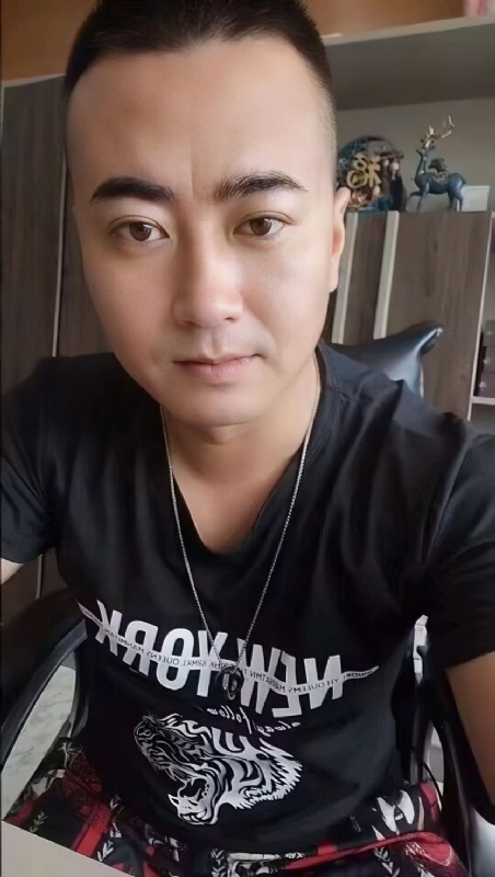 Luck耀的第一张照片--衡阳相亲服务中心