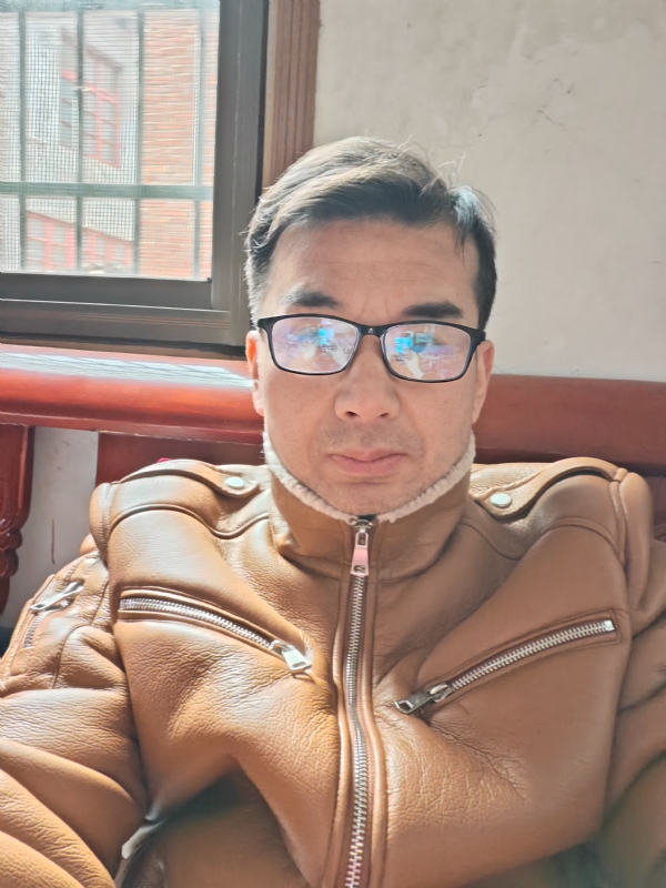 弹簧的第一张照片--衡阳相亲服务中心