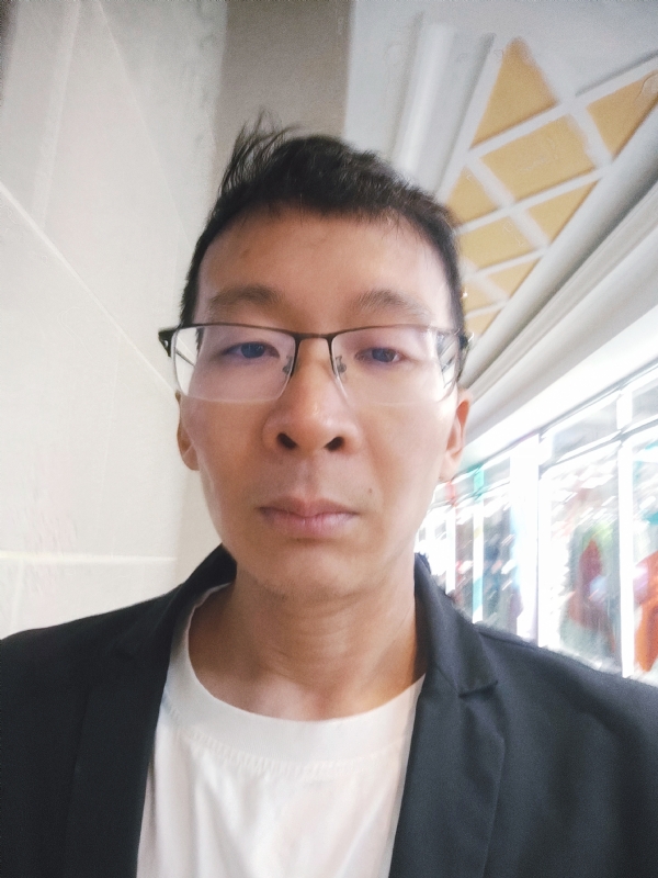 欣欣向荣的第一张照片--衡阳相亲服务中心