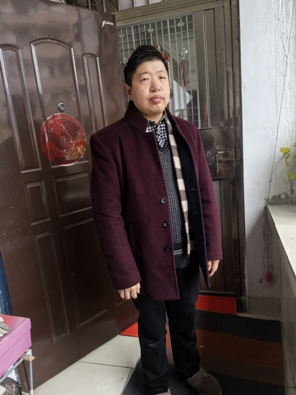 卢显澳的第二张照片--衡阳相亲服务中心